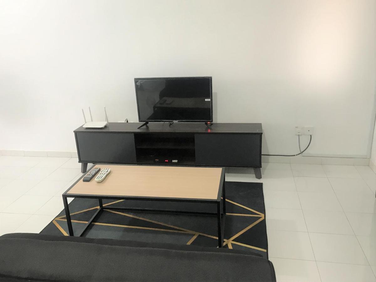 Oyo 90493 Jl Homestay Segamat Extérieur photo