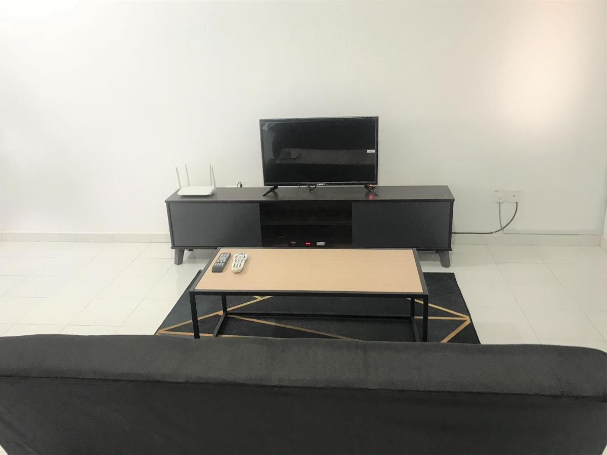 Oyo 90493 Jl Homestay Segamat Extérieur photo