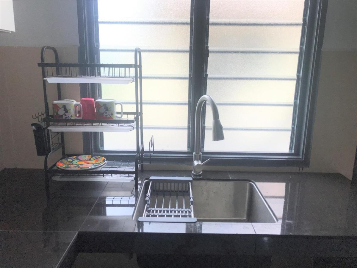Oyo 90493 Jl Homestay Segamat Extérieur photo