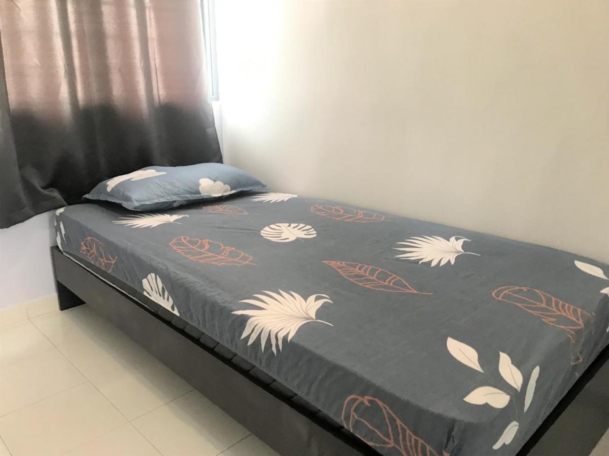 Oyo 90493 Jl Homestay Segamat Extérieur photo