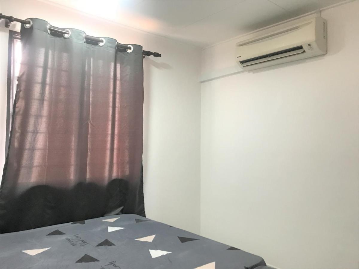 Oyo 90493 Jl Homestay Segamat Extérieur photo