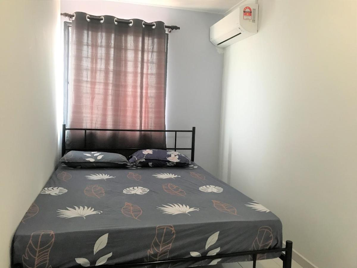 Oyo 90493 Jl Homestay Segamat Extérieur photo