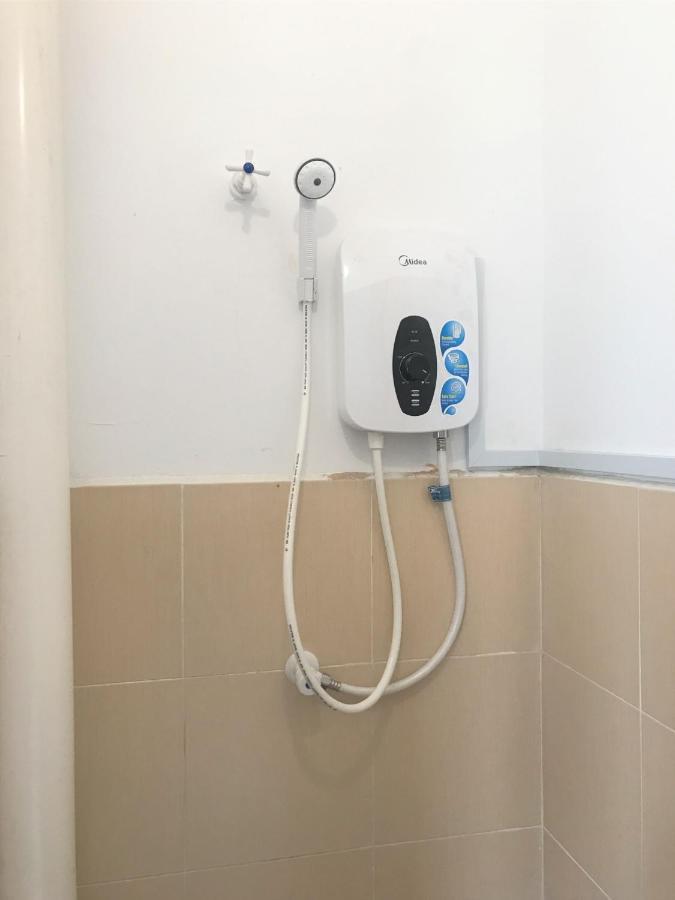 Oyo 90493 Jl Homestay Segamat Extérieur photo